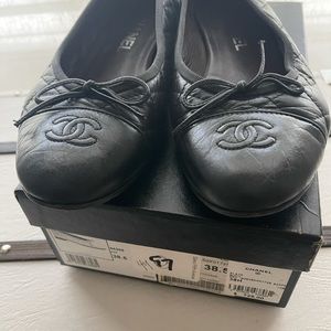 Classic Chanel flat